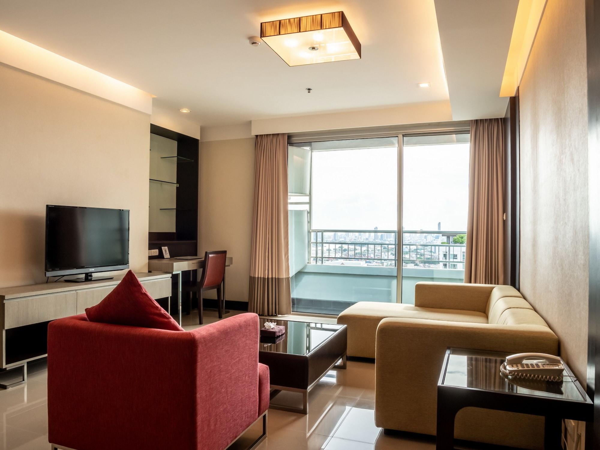Jasmine Grande Residence Bangkok Ngoại thất bức ảnh A living room in a condominium