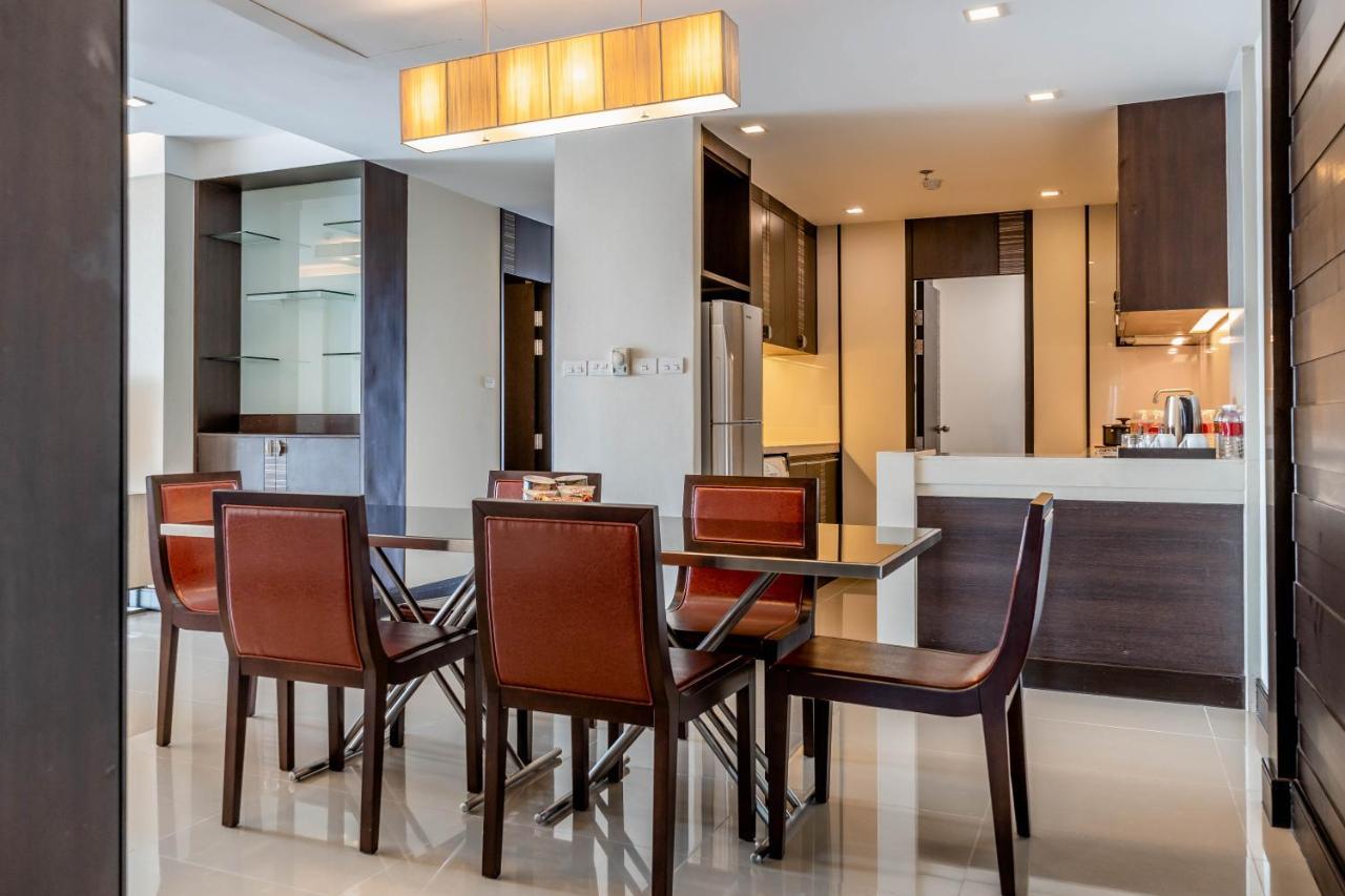 Jasmine Grande Residence Bangkok Ngoại thất bức ảnh A modern dining room