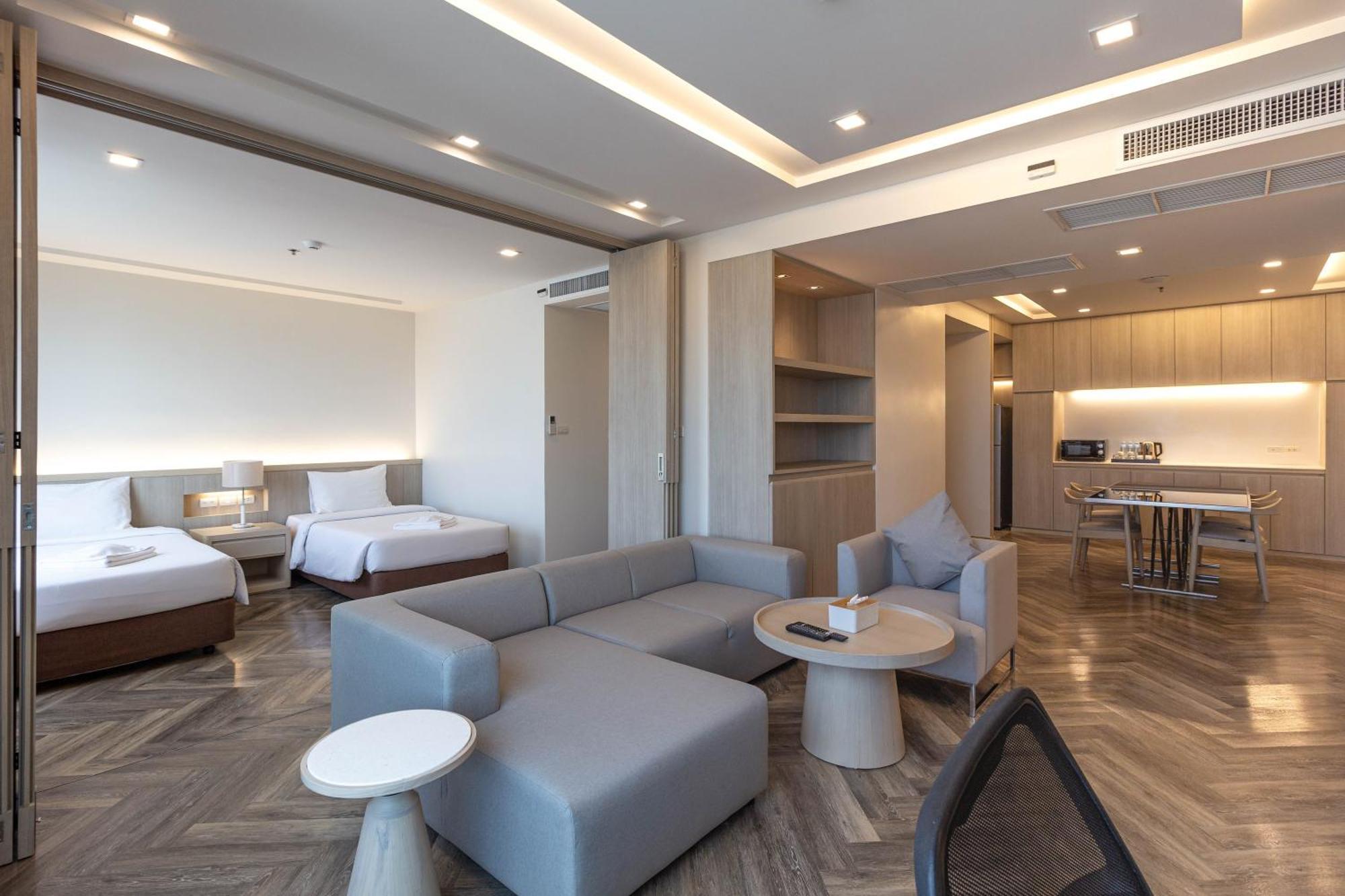 Jasmine Grande Residence Bangkok Ngoại thất bức ảnh A suite at the hotel
