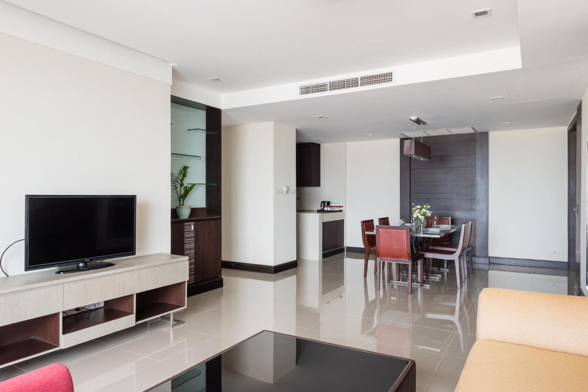 Jasmine Grande Residence Bangkok Phòng bức ảnh A typical apartment interior